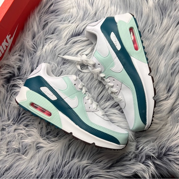 Nike Air Max 90 LTR - Picture 2 of 9